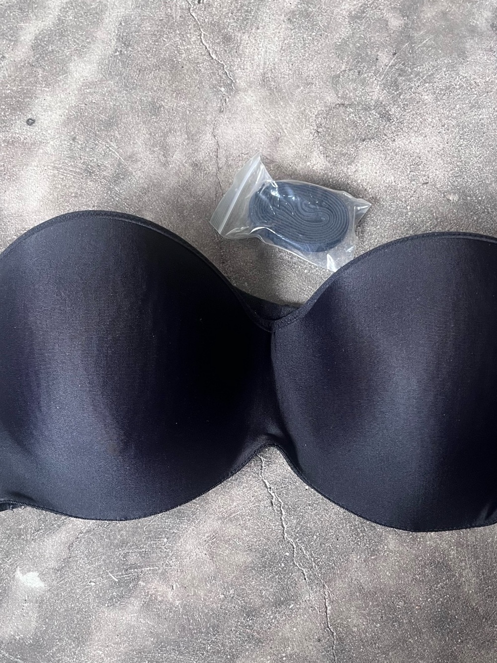 Maidenform Black Strapless Smooth Contour Bra